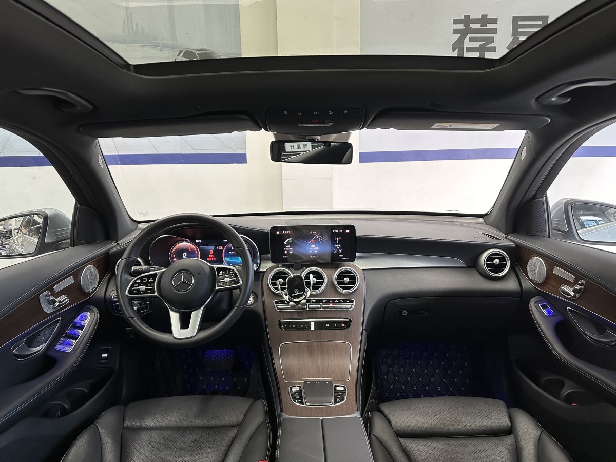 2020年12月奔馳 奔馳GLC  2021款 GLC 300 L 4MATIC 動感型