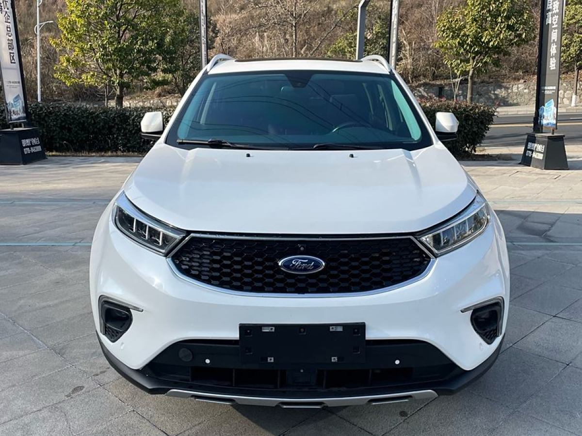 福特 領(lǐng)界  2019款 EcoBoost 145 CVT 48V尊領(lǐng)型PLUS 國VI圖片