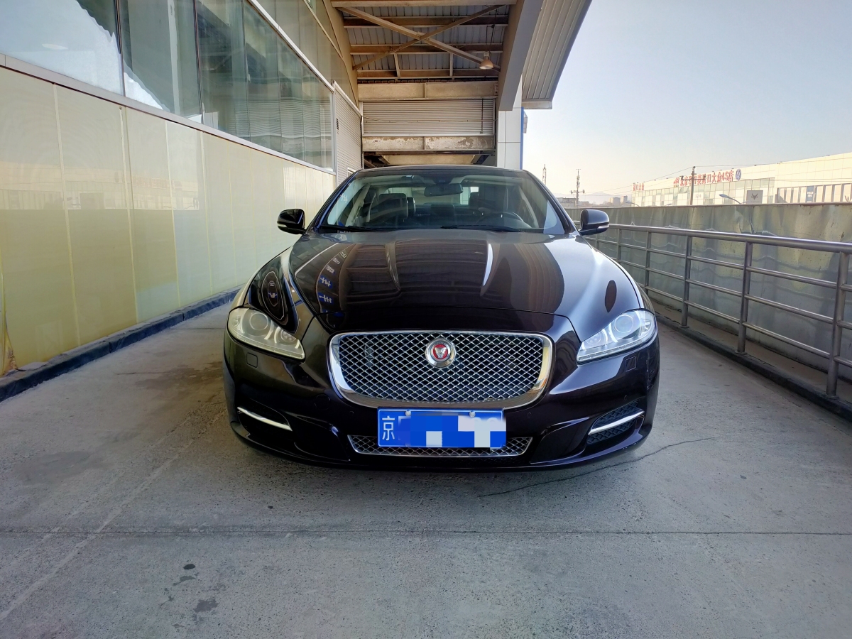 捷豹 XJ  2014款 XJL 2.0T 兩驅(qū)典雅商務(wù)版圖片