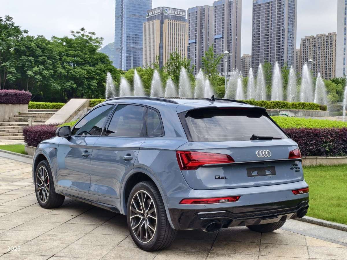 奧迪 奧迪Q5L  2022款 40T RS套件燃速型圖片