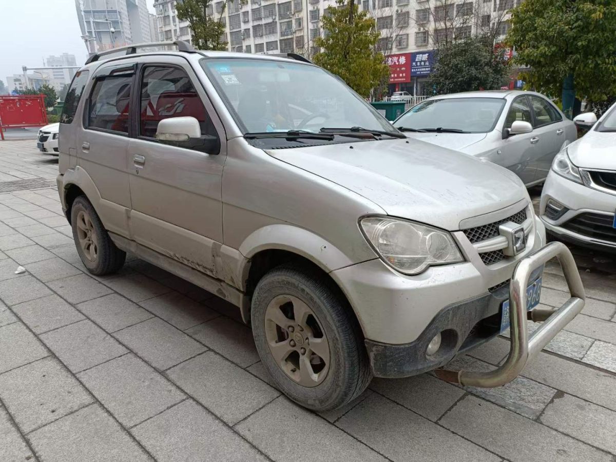 眾泰 5008 2010款 1.3l 手動標準型圖片