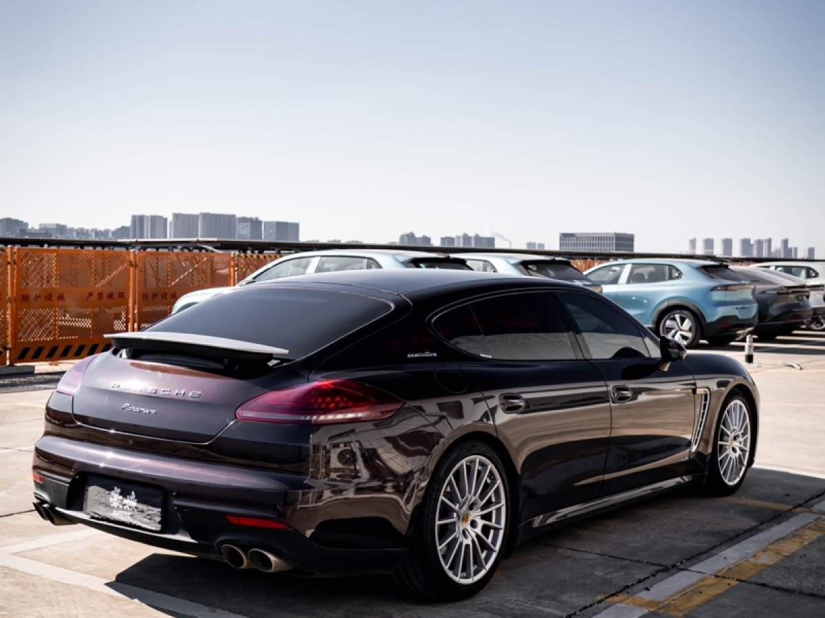 保時(shí)捷 Panamera  2014款 Panamera Executive 3.0T圖片