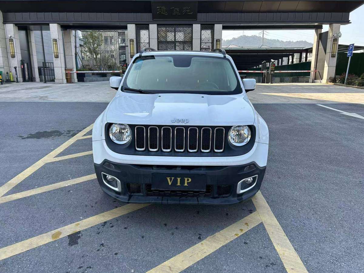 Jeep 自由侠  2017款 180T 自动劲能版图片