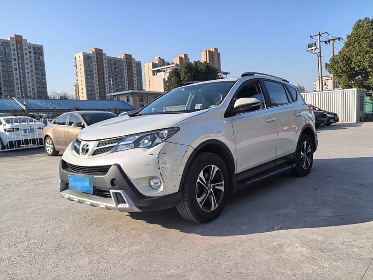 豐田 RAV4榮放  2015款 2.0L CVT兩驅(qū)風(fēng)尚版圖片