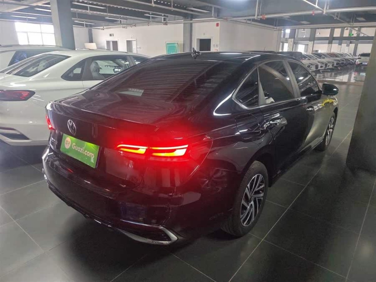 大眾 朗逸  2024款 300TSI DSG星空領(lǐng)先版圖片