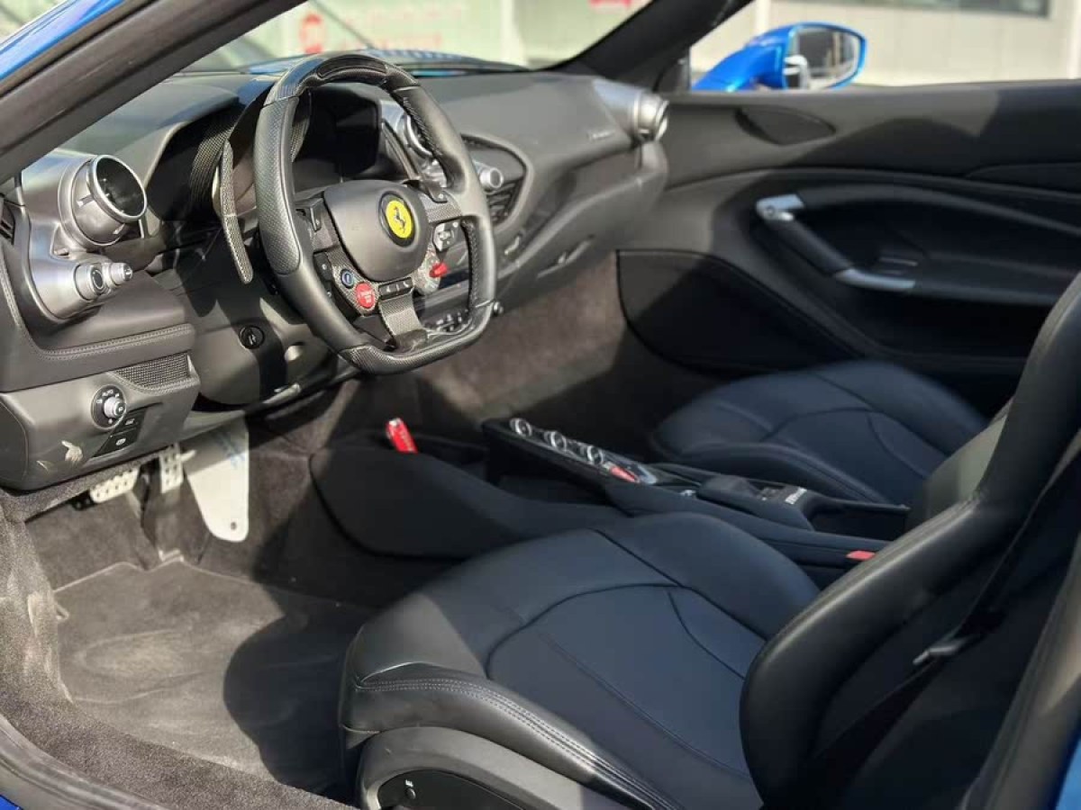 法拉利 F8 Tributo  2019款  3.9T V8圖片