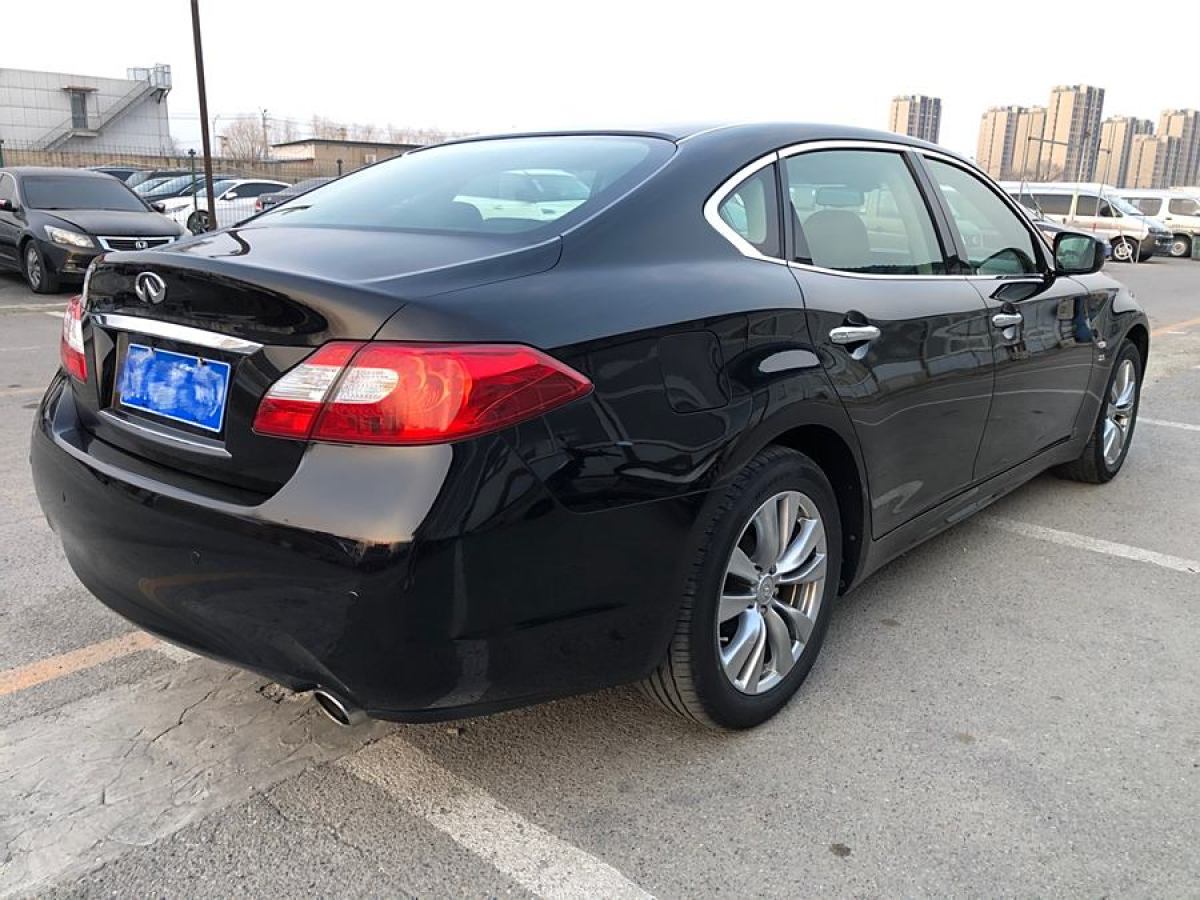 英菲尼迪 Q70  2013款 Q70L 2.5L 舒適版圖片