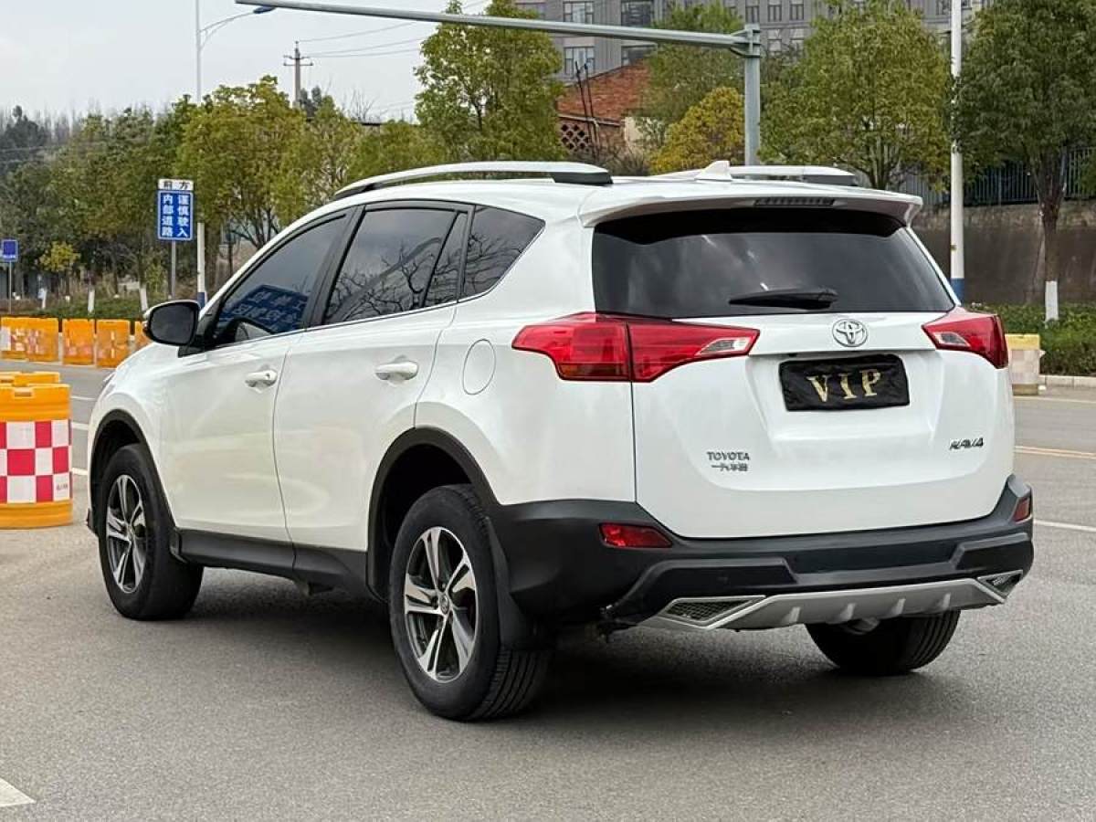 豐田 RAV4榮放  2015款 2.0L CVT兩驅風尚版圖片