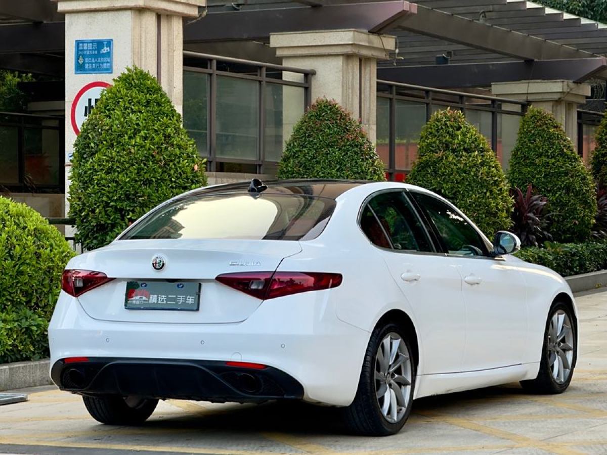 2019年5月阿爾法·羅密歐 Giulia  2017款 2.0T 200HP 豪華版