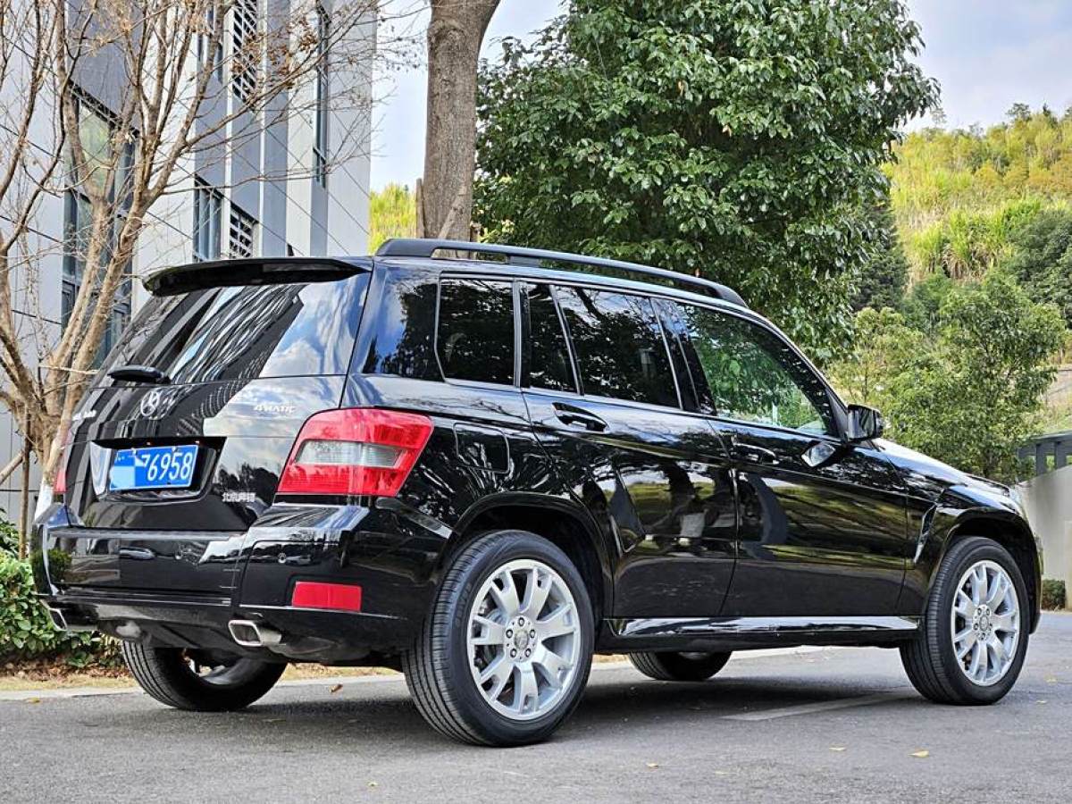 奔馳 奔馳GLK級(jí)  2012款 GLK 300 4MATIC 動(dòng)感型圖片