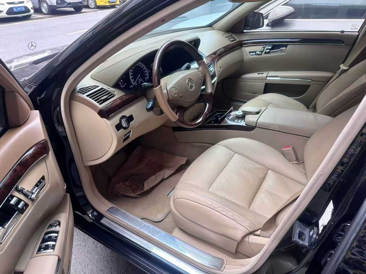 奔馳 奔馳S級(jí)  2012款 S 500 L 4MATIC Grand Edition圖片