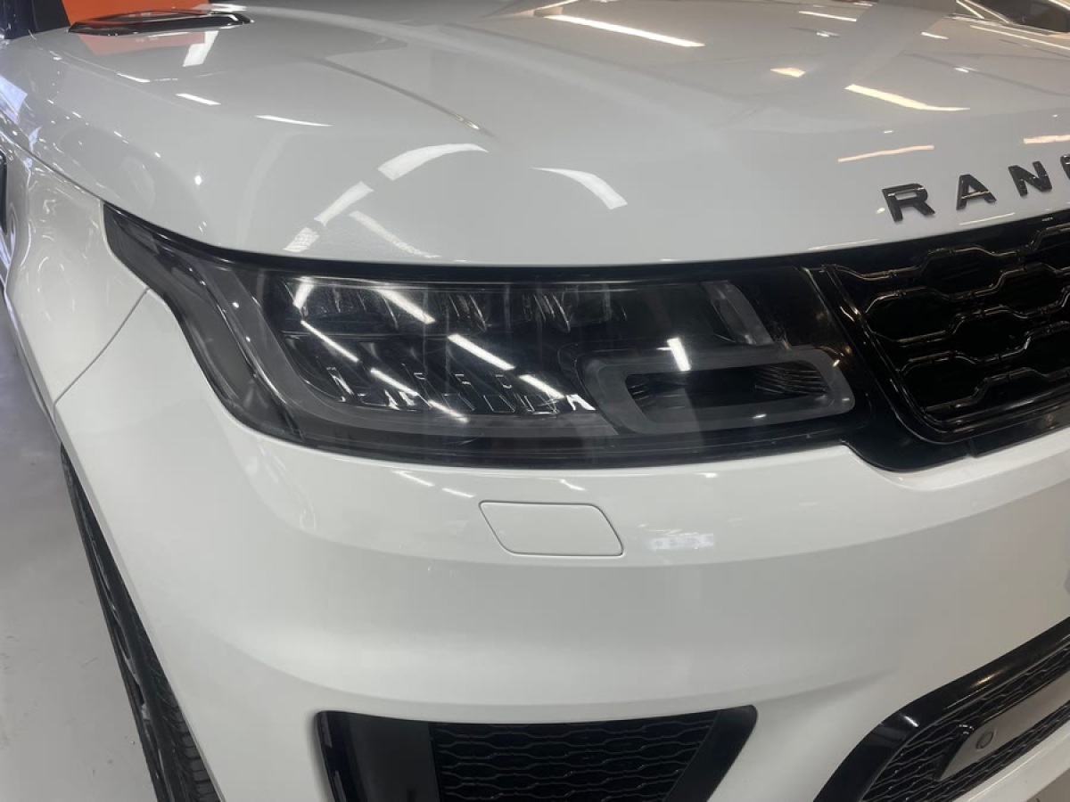路虎 攬勝運(yùn)動版  2020款 3.0 L6 HSE DYNAMIC圖片