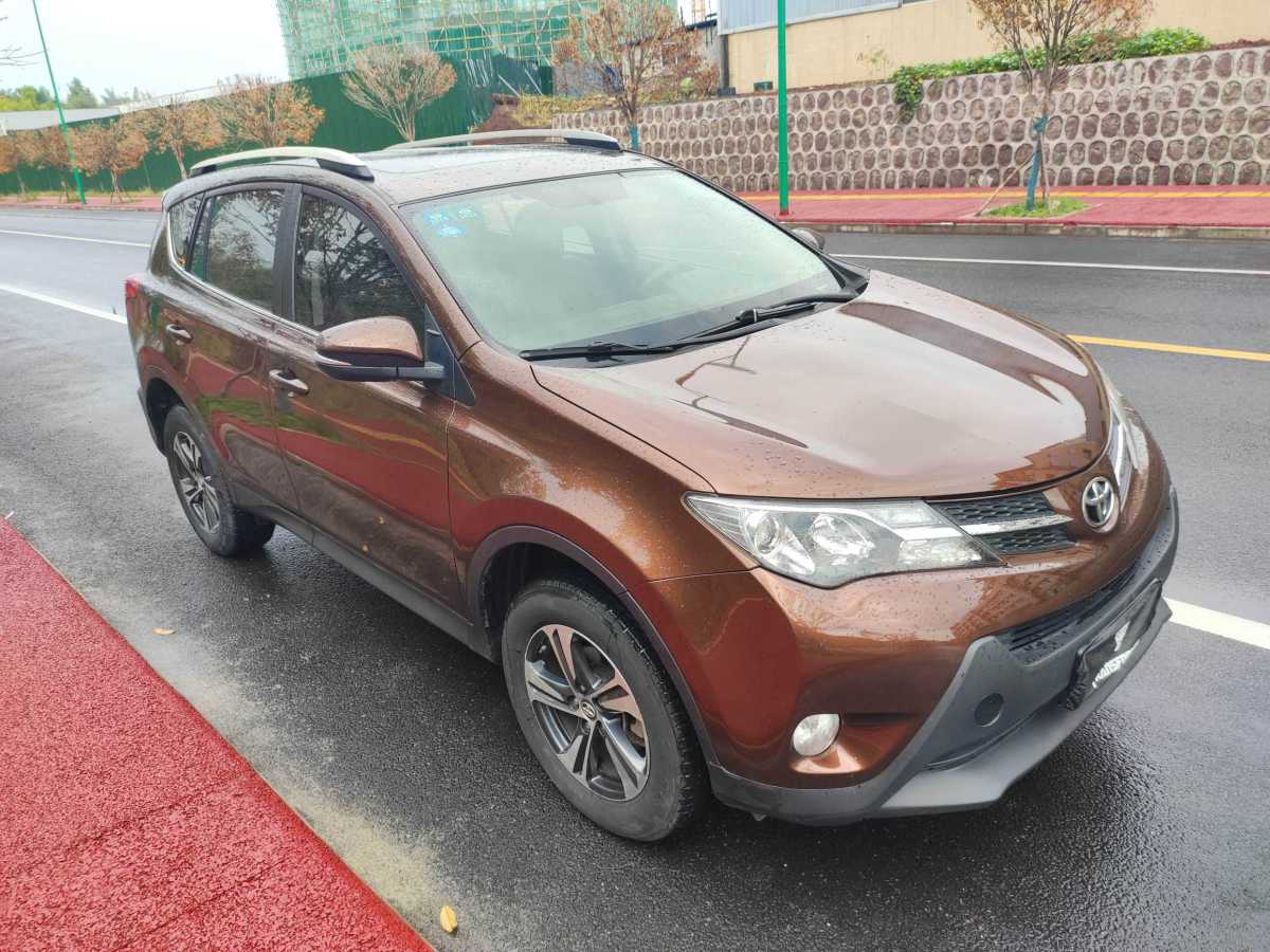 豐田 RAV4  2018款 榮放 2.0L CVT兩驅風尚版圖片