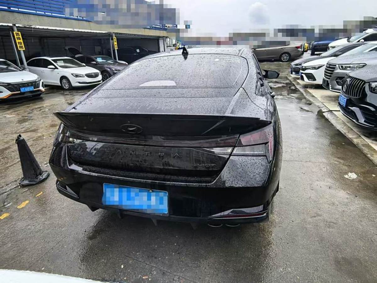 現(xiàn)代 伊蘭特  2022款 1.5L CVT LUX尊貴版圖片