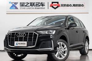 奥迪Q7 奥迪 45 TFSI quattro S line运动型