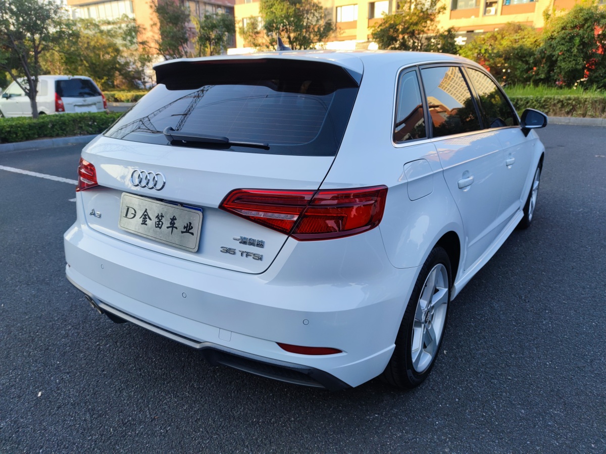 奧迪 奧迪A3  2019款 Sportback 35 TFSI 時(shí)尚型 國(guó)VI圖片