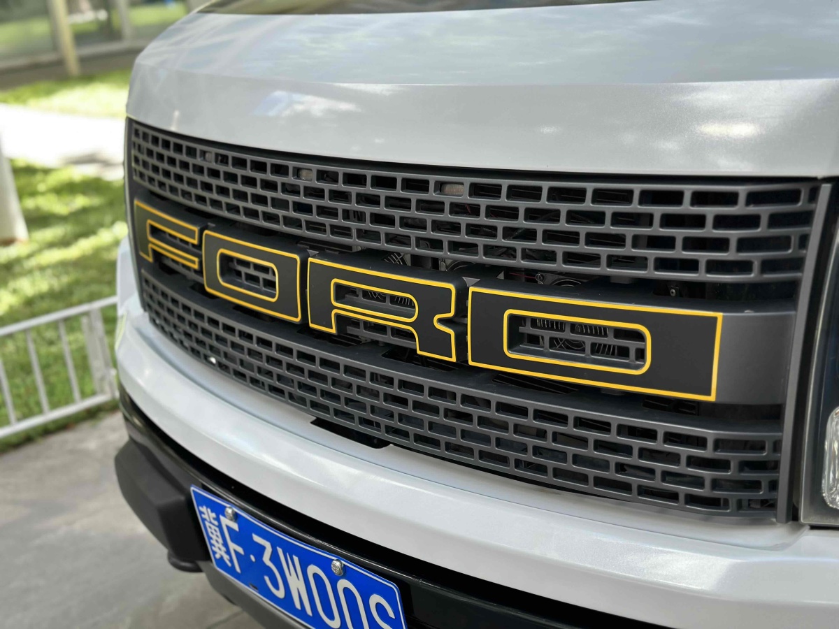 福特 F-150  2011款 6.2L SVT Raptor SuperCab圖片