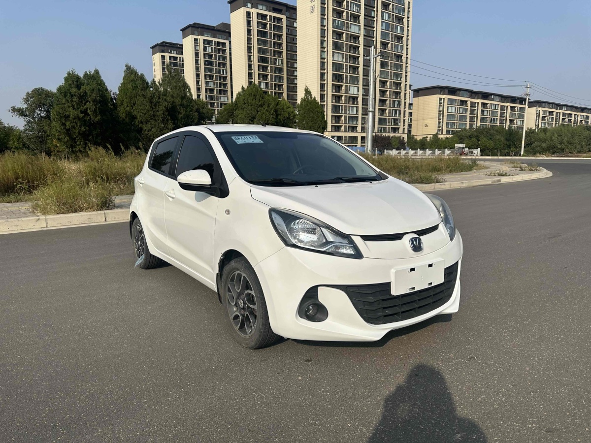 長(zhǎng)安 奔奔  2015款 1.4L IMT尊貴型 國(guó)V圖片