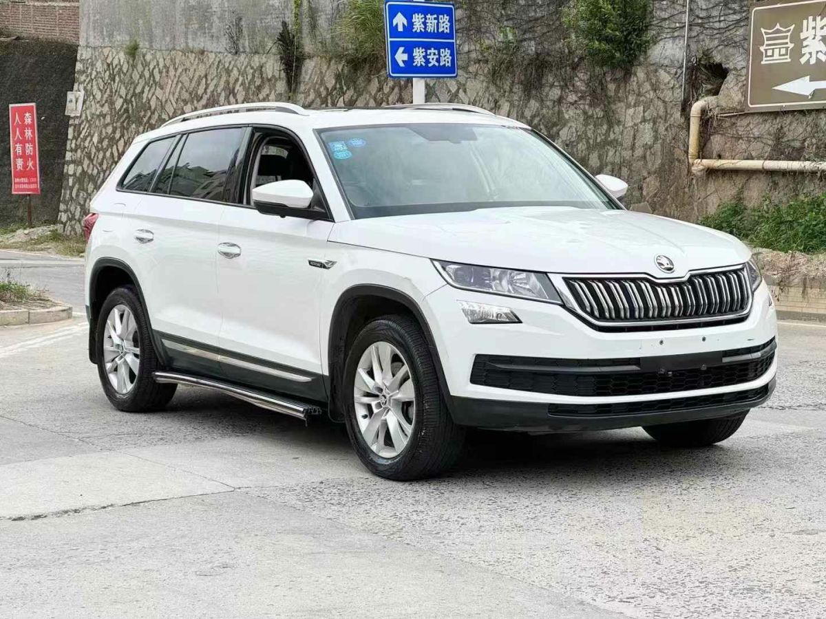 2018年1月納智捷 優(yōu)6 SUV  2018款 1.8T 經(jīng)典天窗版