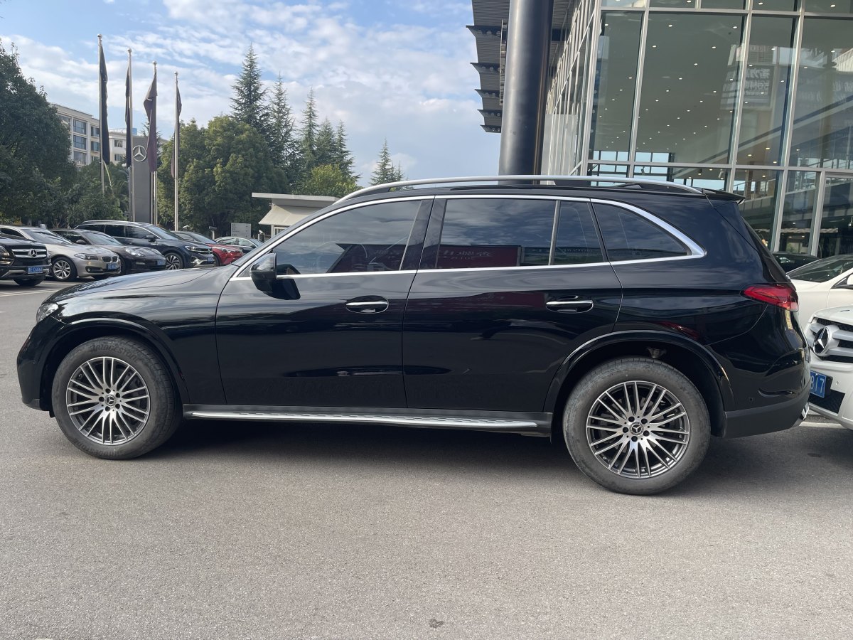 奔馳 奔馳GLC  2023款 改款 GLC 300 L 4MATIC 動感型 7座圖片