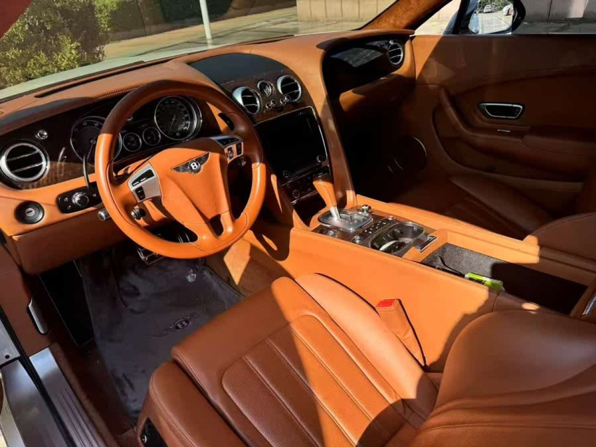 賓利 歐陸  2012款 4.0T GT V8圖片