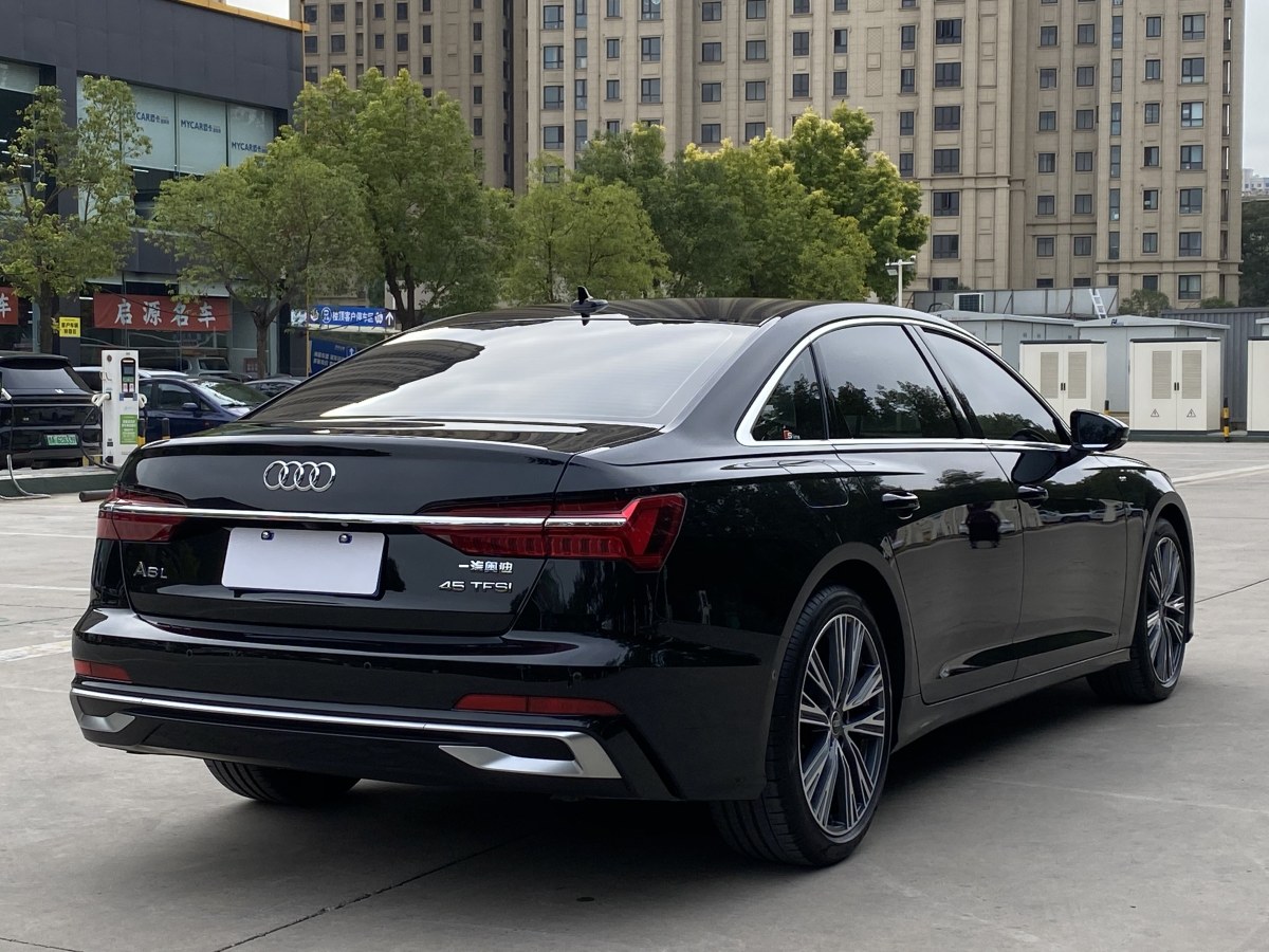 奧迪 奧迪A6L  2024款 45 TFSI 臻選動感型圖片