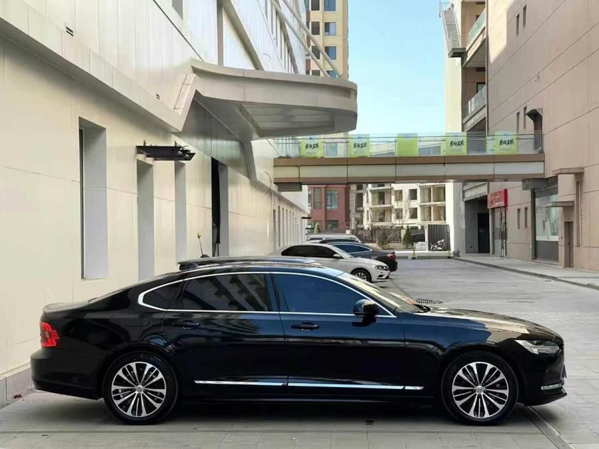 沃爾沃 S90  2020款 改款 T5 智遠(yuǎn)豪華版圖片