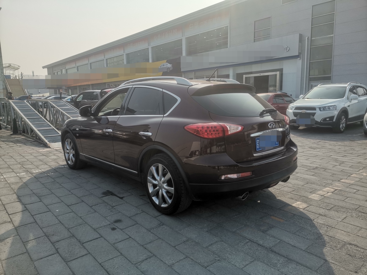 英菲尼迪 QX50  2013款 2.5L 四驅優(yōu)雅版圖片