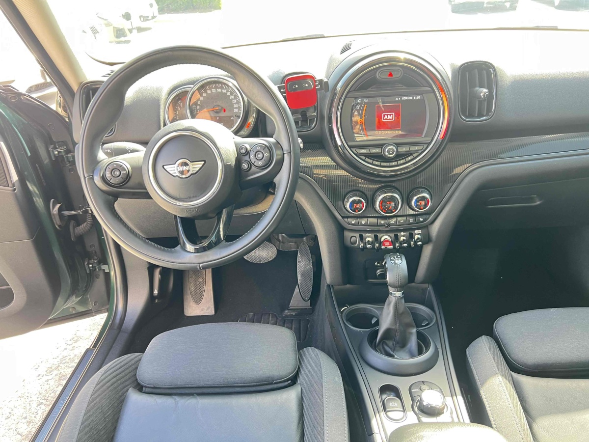 MINI COUNTRYMAN  2017款 1.5T COOPER ALL4 非常假日版 英倫綠圖片