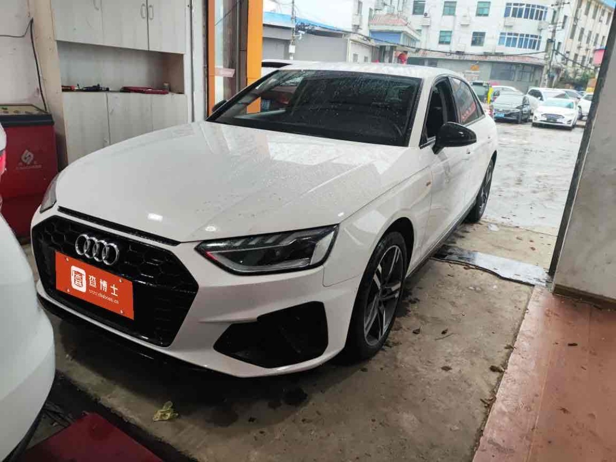 奧迪 奧迪A4L  2022款 40 TFSI 豪華動感型圖片