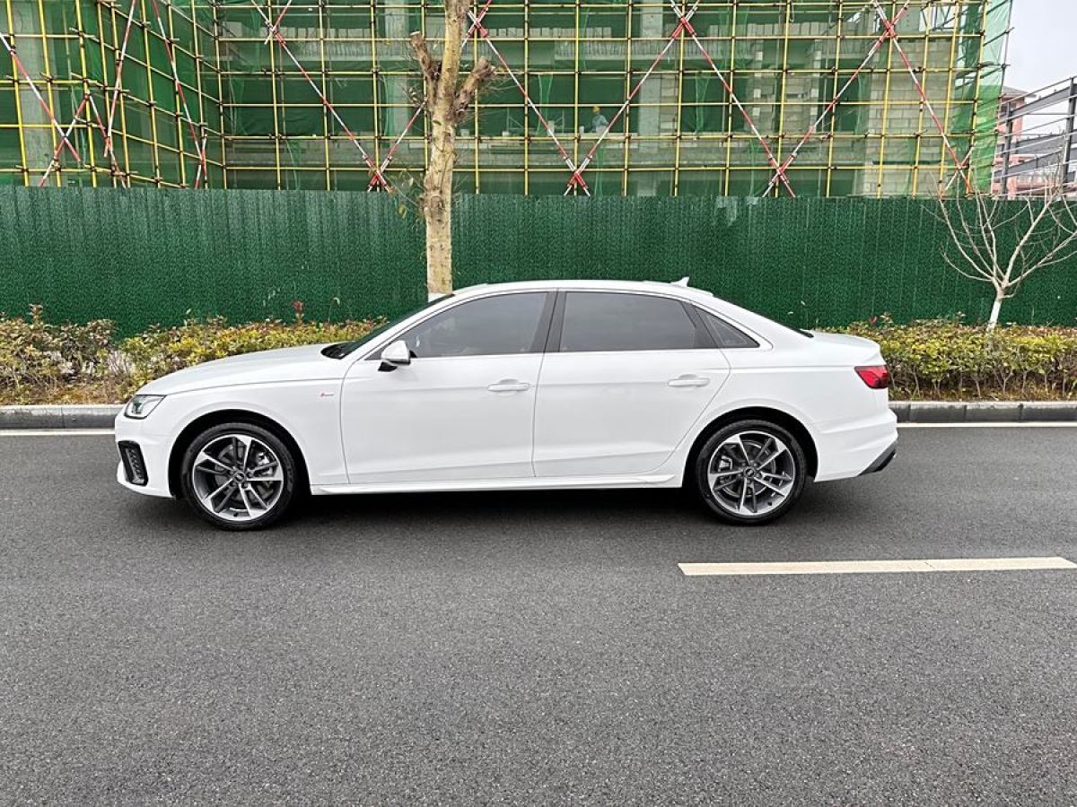 奧迪 奧迪A4L  2023款 40 TFSI 時(shí)尚動(dòng)感型圖片