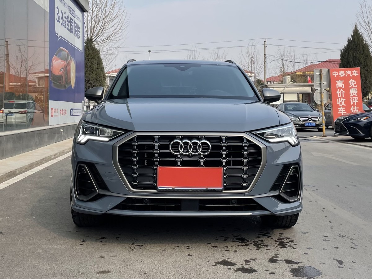 奧迪 奧迪Q3  2023款 40 TFSI RS套件燃速型圖片