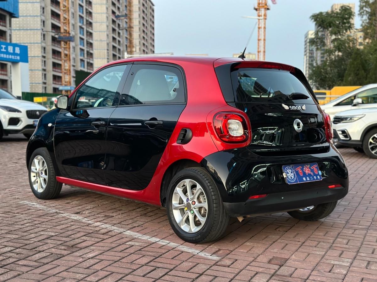 smart forfour  2018款 1.0L 52千瓦靈動版圖片