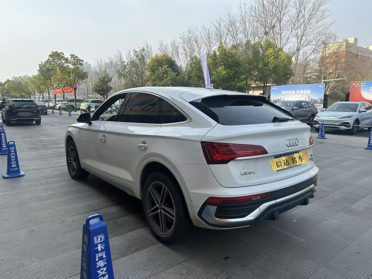 奧迪 奧迪Q5L Sportback  2022款 改款 40 TFSI 時(shí)尚型圖片