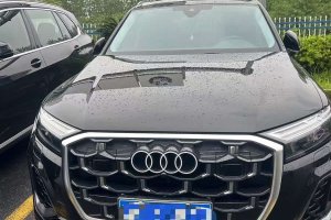 奧迪Q7 奧迪 55 TFSI quattro S line運動型