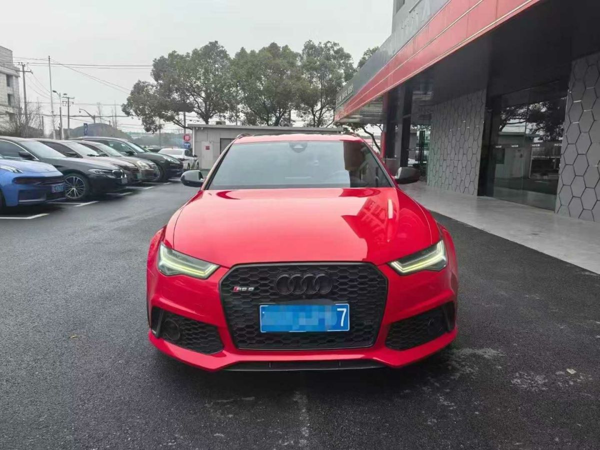 奧迪 奧迪RS 6  2018款 RS 6 4.0T Avant尊享運動限量版圖片