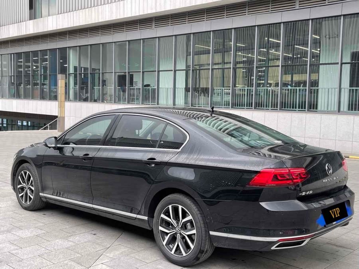 大眾 邁騰  2020款 330TSI DSG 領(lǐng)先型圖片