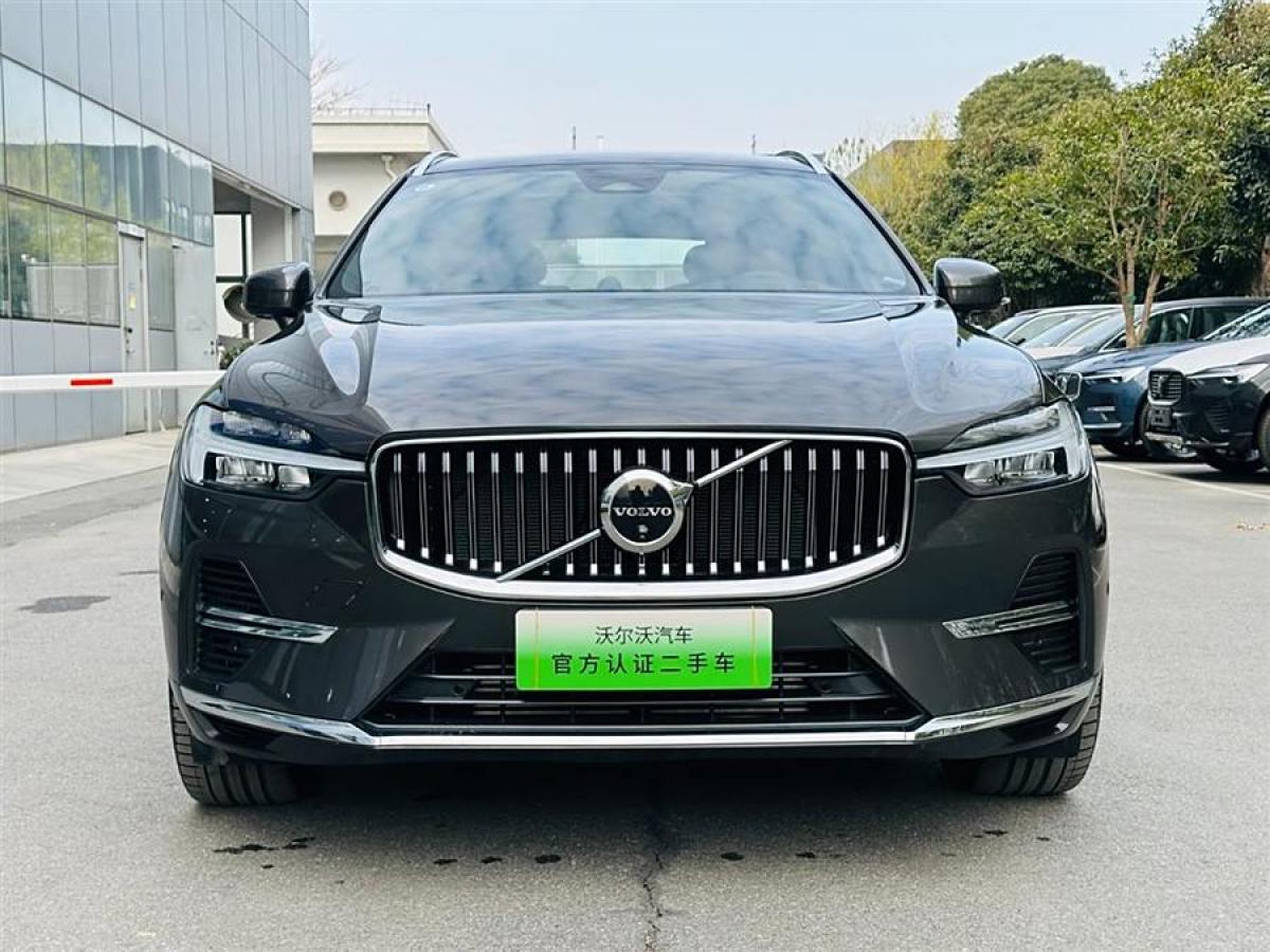 沃爾沃 XC60新能源  2024款 T8 插電混動 長續(xù)航四驅(qū)智雅豪華版圖片