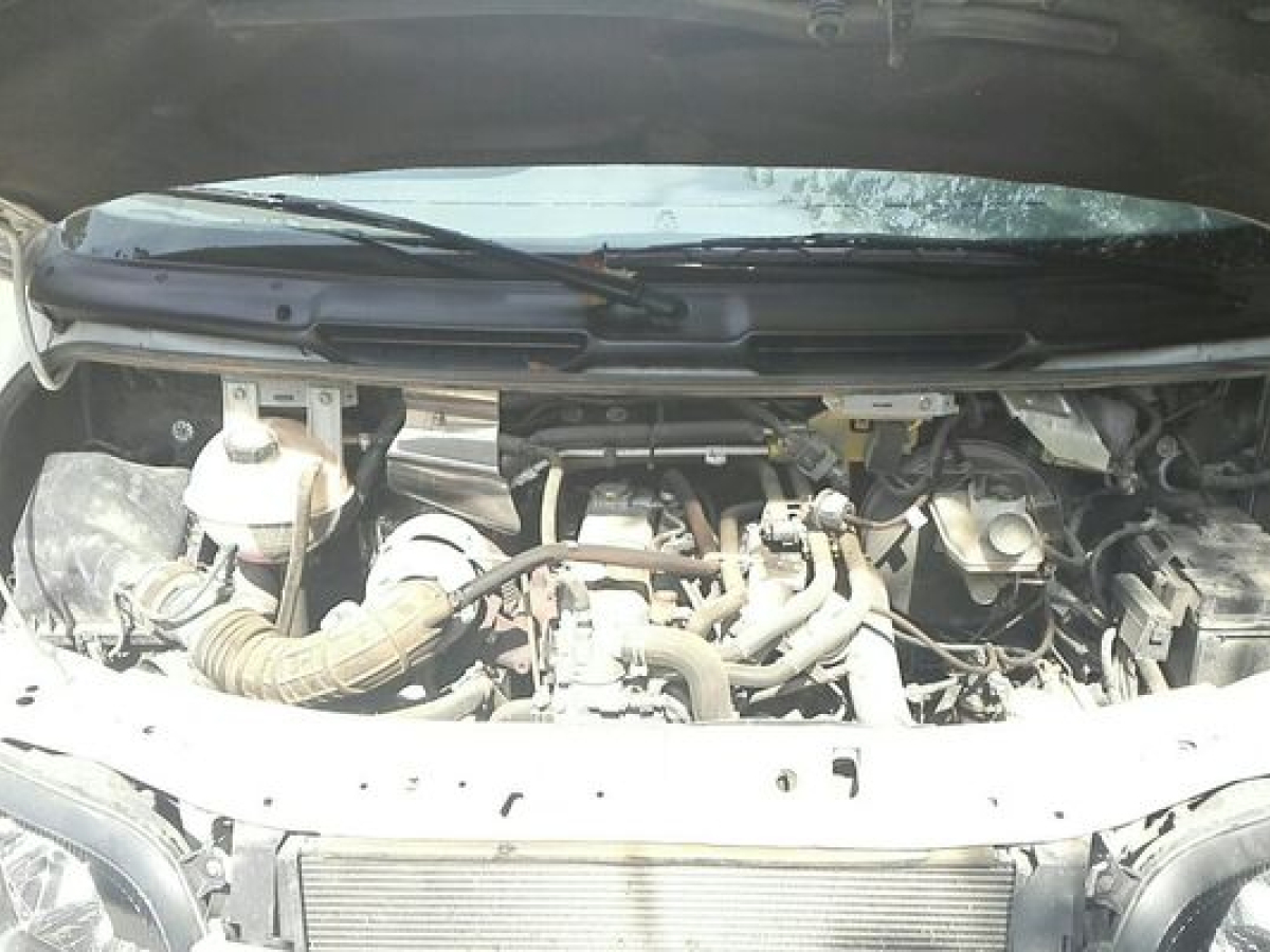 福特 经典全顺  2009款 2.8T柴油多功能型短轴中顶JX493ZLQ3图片