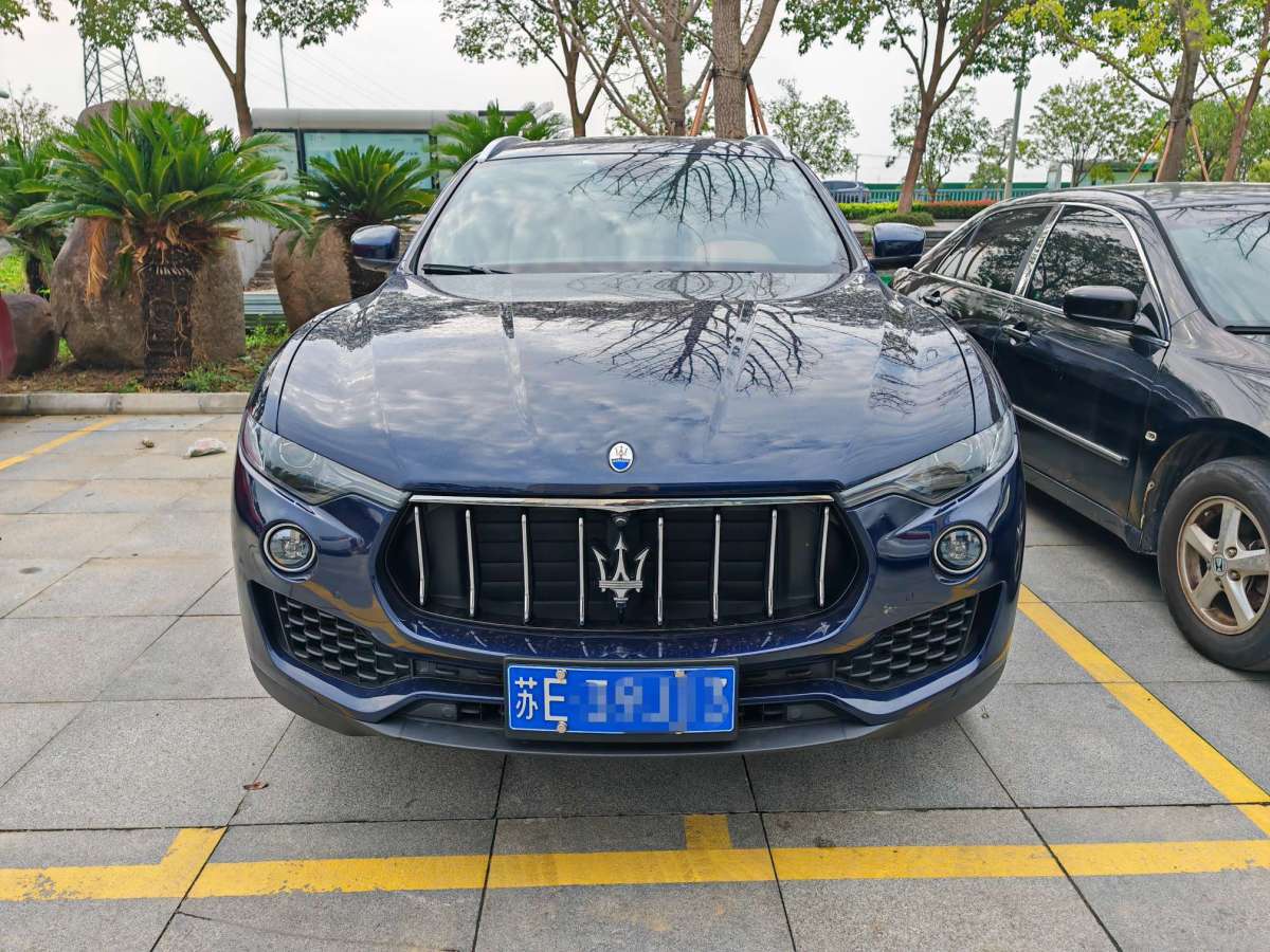 2020年6月瑪莎拉蒂 Levante  2019款  3.0T 350Hp 標(biāo)準(zhǔn)版