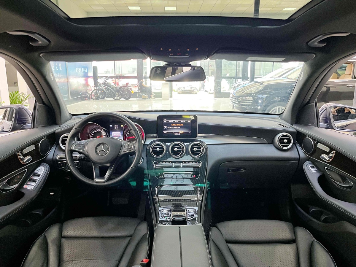 奔驰 奔驰GLC  2017款 GLC 260 4MATIC 动感型图片