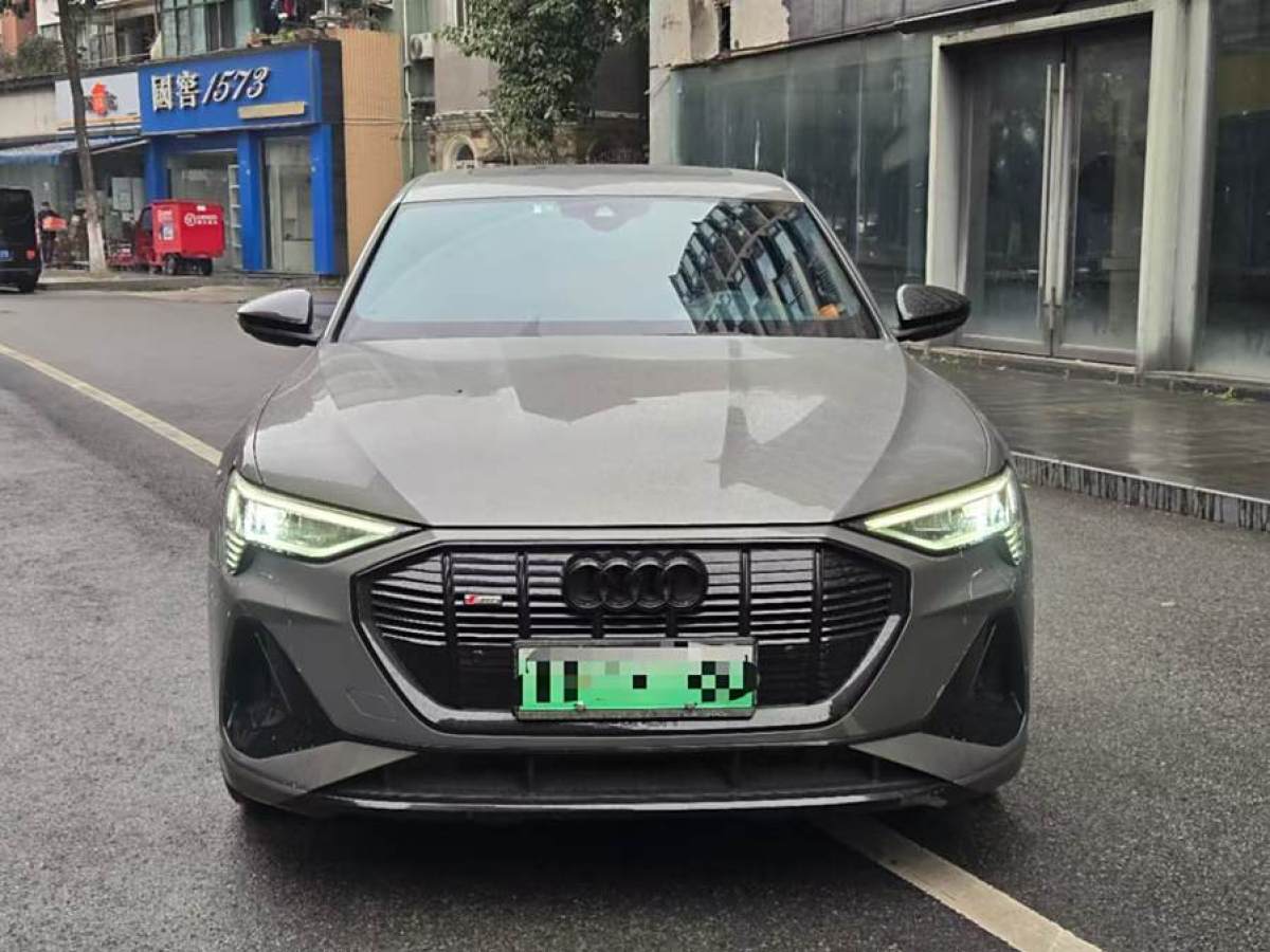 奧迪 奧迪e-tron  2022款 Sportback 55 quattro 限量版圖片