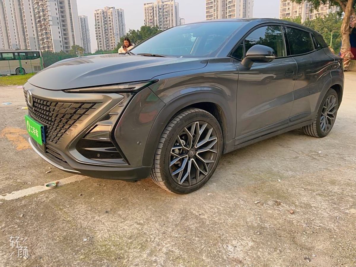 長(zhǎng)安 UNI-T  2022款 1.5T 尊貴型圖片