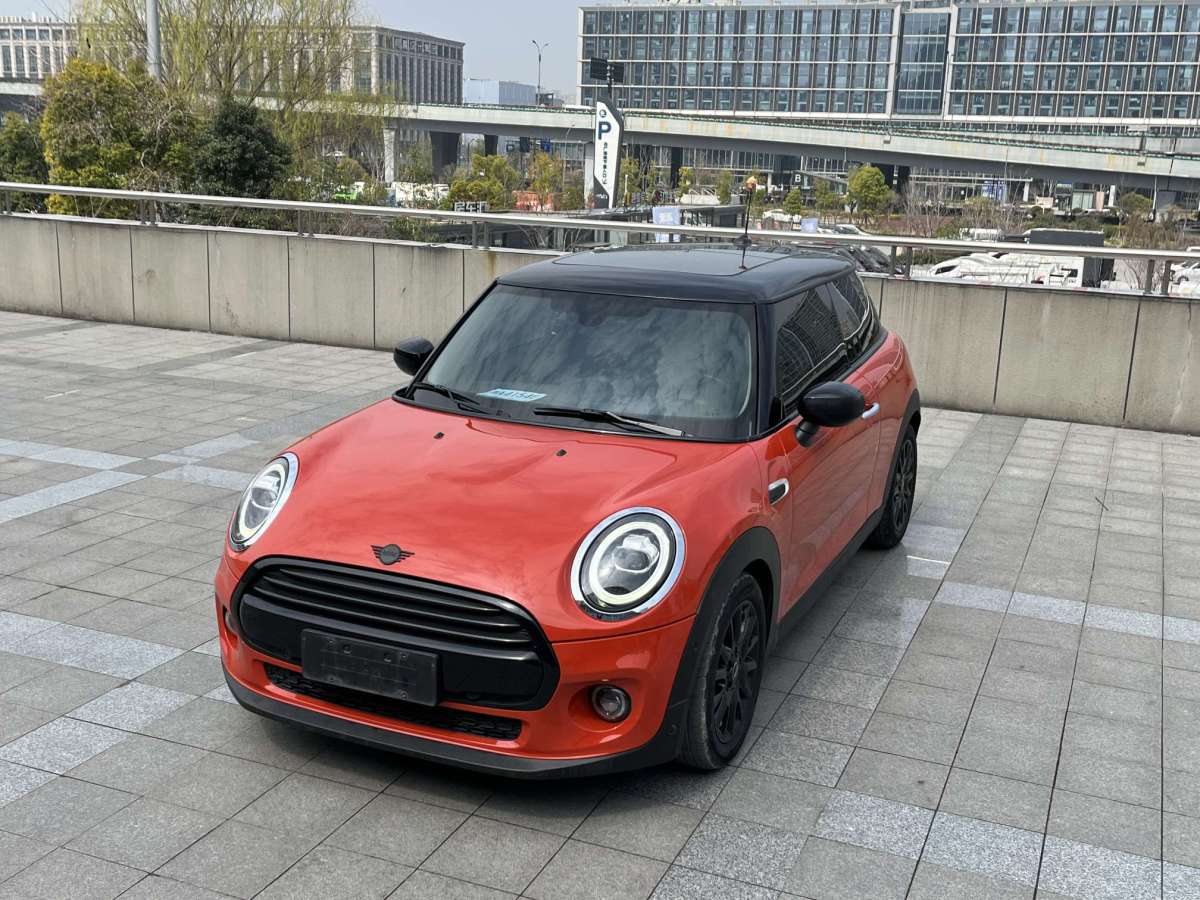 MINI MINI  2020款 1.5T COOPER 經典派 五門絕色版圖片