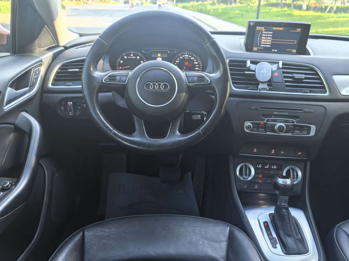 2015年6月奧迪 奧迪Q3  2015款 35 TFSI quattro百萬紀(jì)念進(jìn)享型