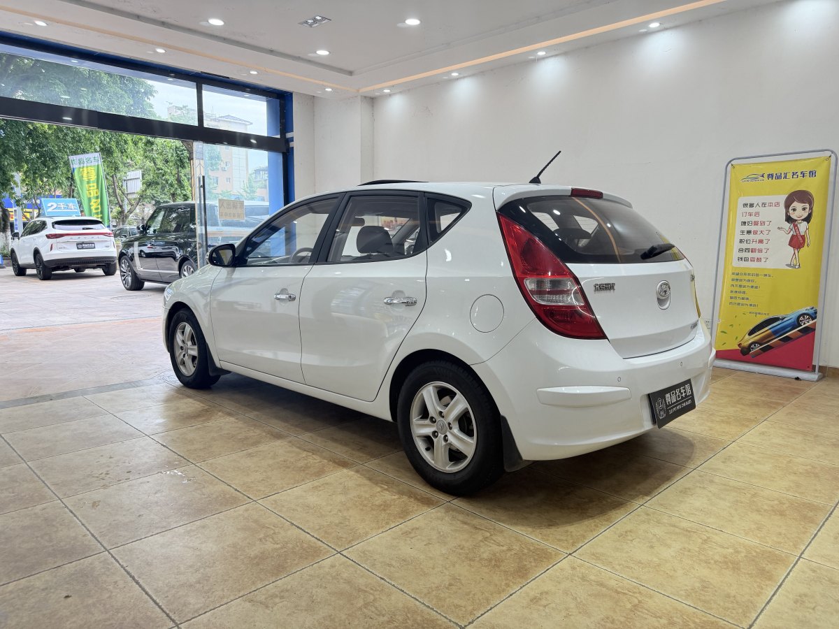 現(xiàn)代 i30  2009款 1.6L 自動(dòng)勁享型圖片