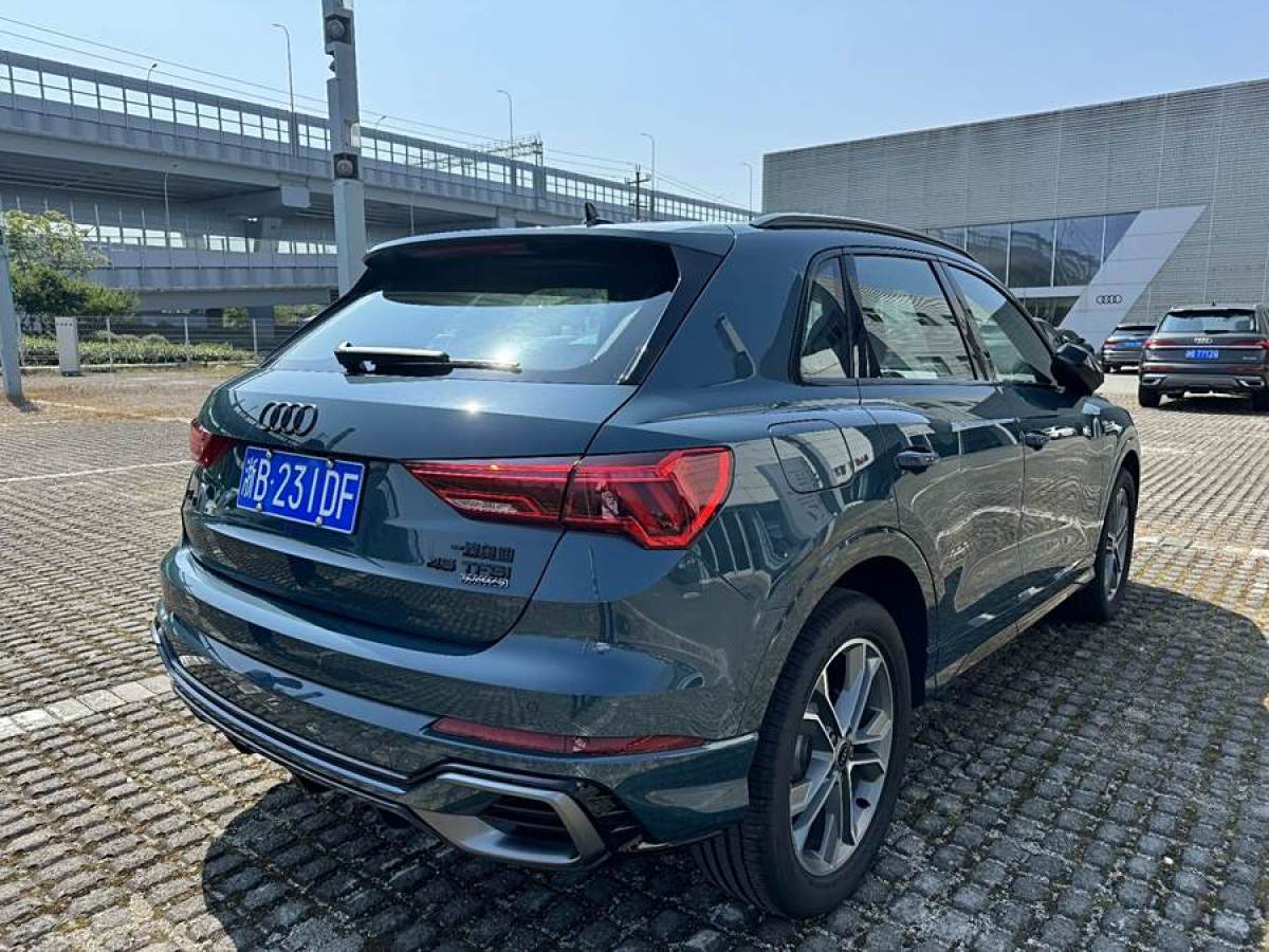 奧迪 奧迪Q3  2024款 45 TFSI quattro 時(shí)尚動(dòng)感型圖片