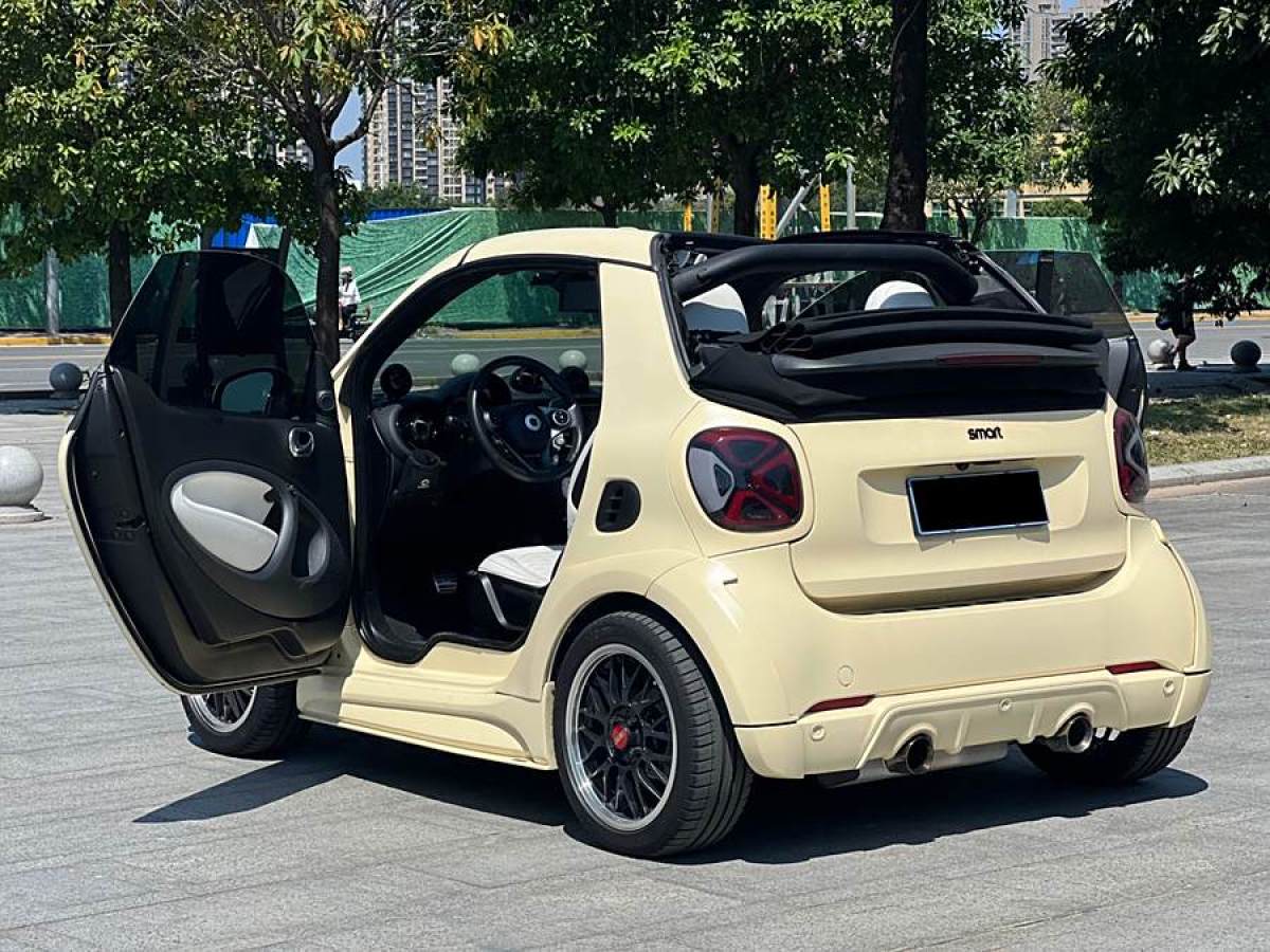 smart fortwo  2016款 0.9T 66千瓦敞篷先鋒版圖片