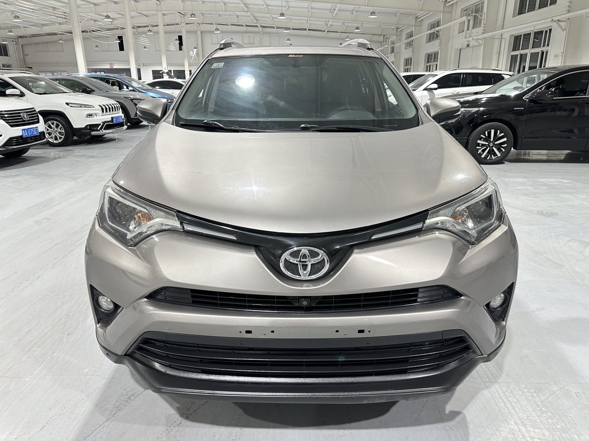 豐田 RAV4  2016款 榮放 2.0L CVT兩驅(qū)舒適版圖片