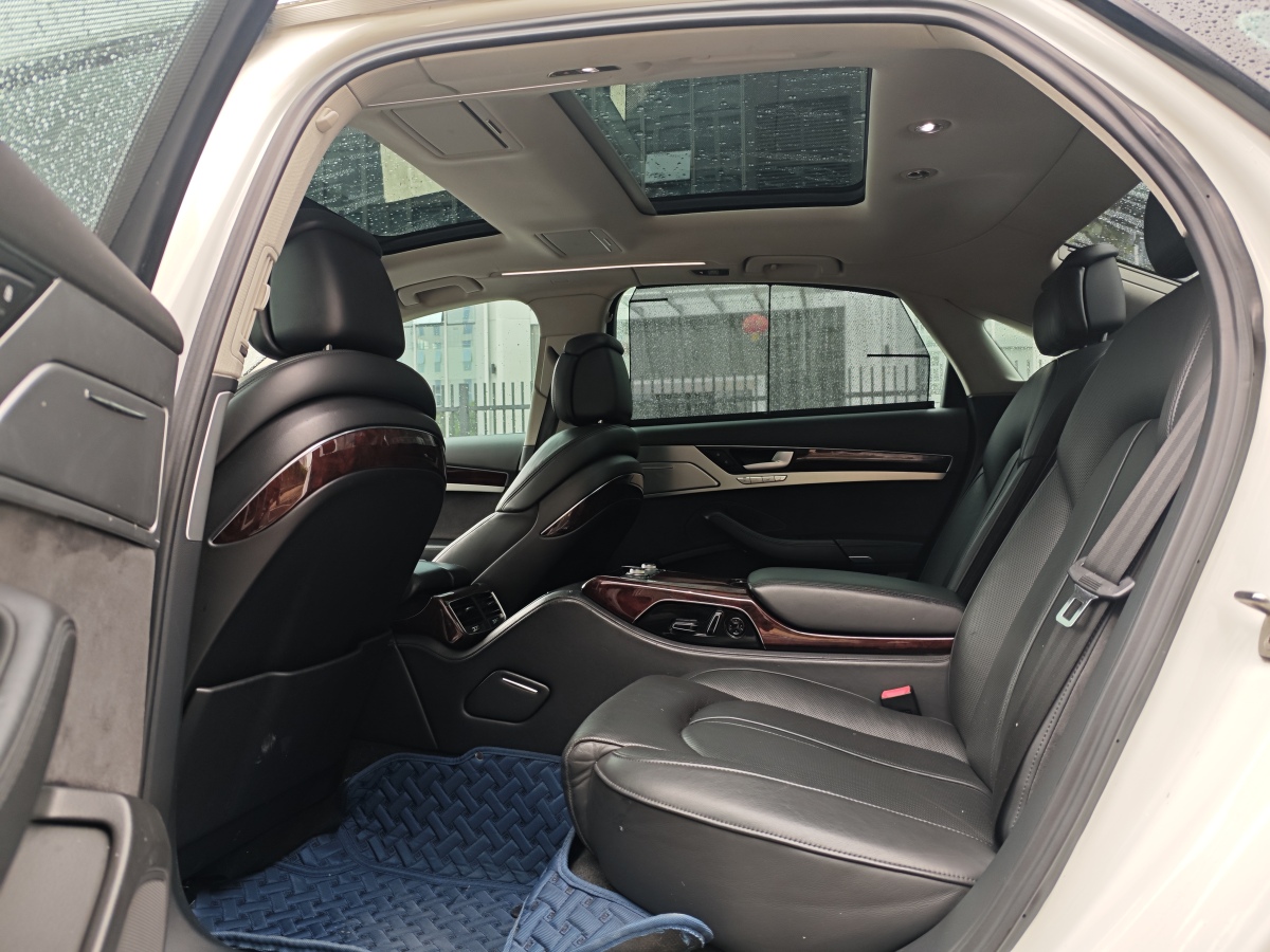 奧迪 奧迪A8  2012款 A8L 50 TFSI quattro尊貴型圖片